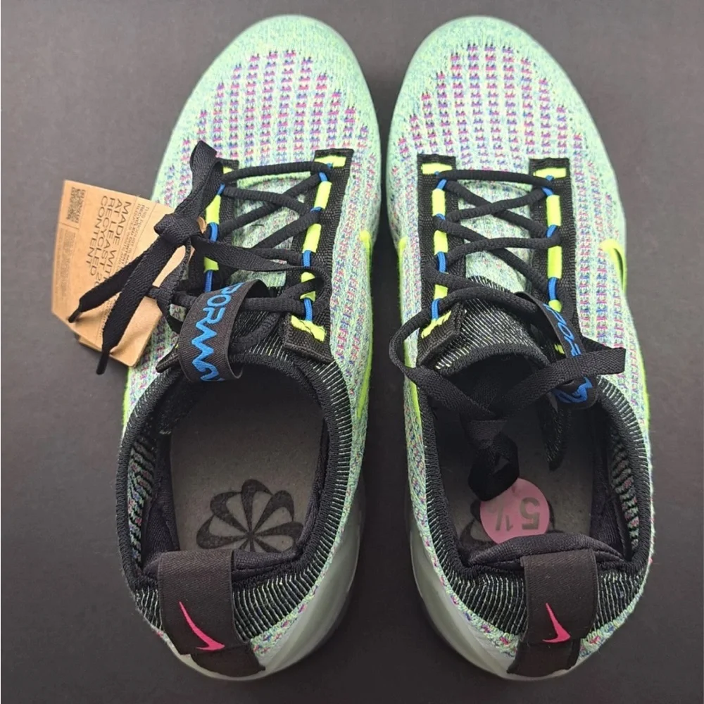 Nike Air VaporMax 2021 FK GS‎ Volt Photo Blue Woman’s Shoes Sz 7 / 5.5 Youth NWT